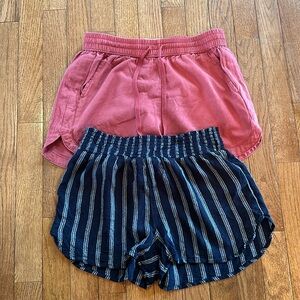 Hollister women’s shorts x2 small